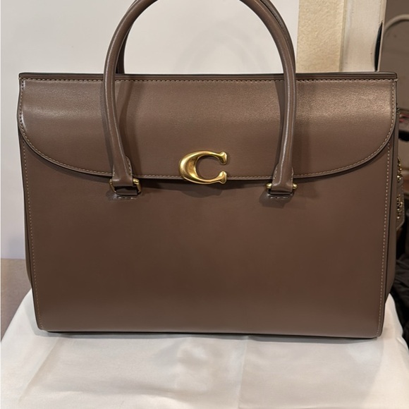 💼 Coach Broome Carryall 36 – Refined Calf Leather – Like New (Used Once) - Picture 1 of 1